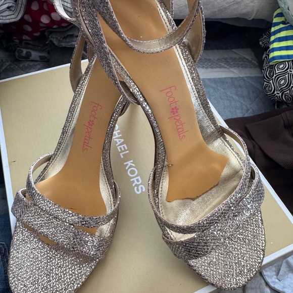 Michael Kors Gold Glitter Kimberly Sandal - Picture 1 of 4